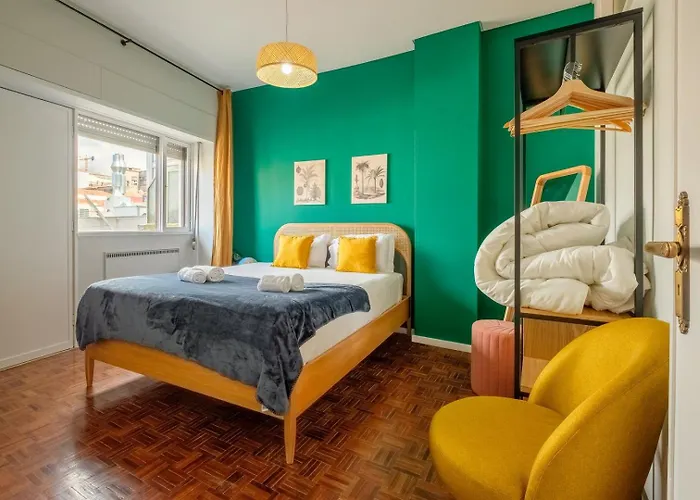 Guestready - Back To Little World